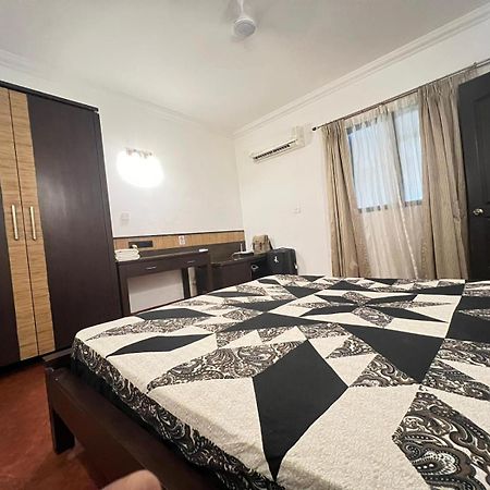 Riviera Hermitage Arpora Bagian luar foto