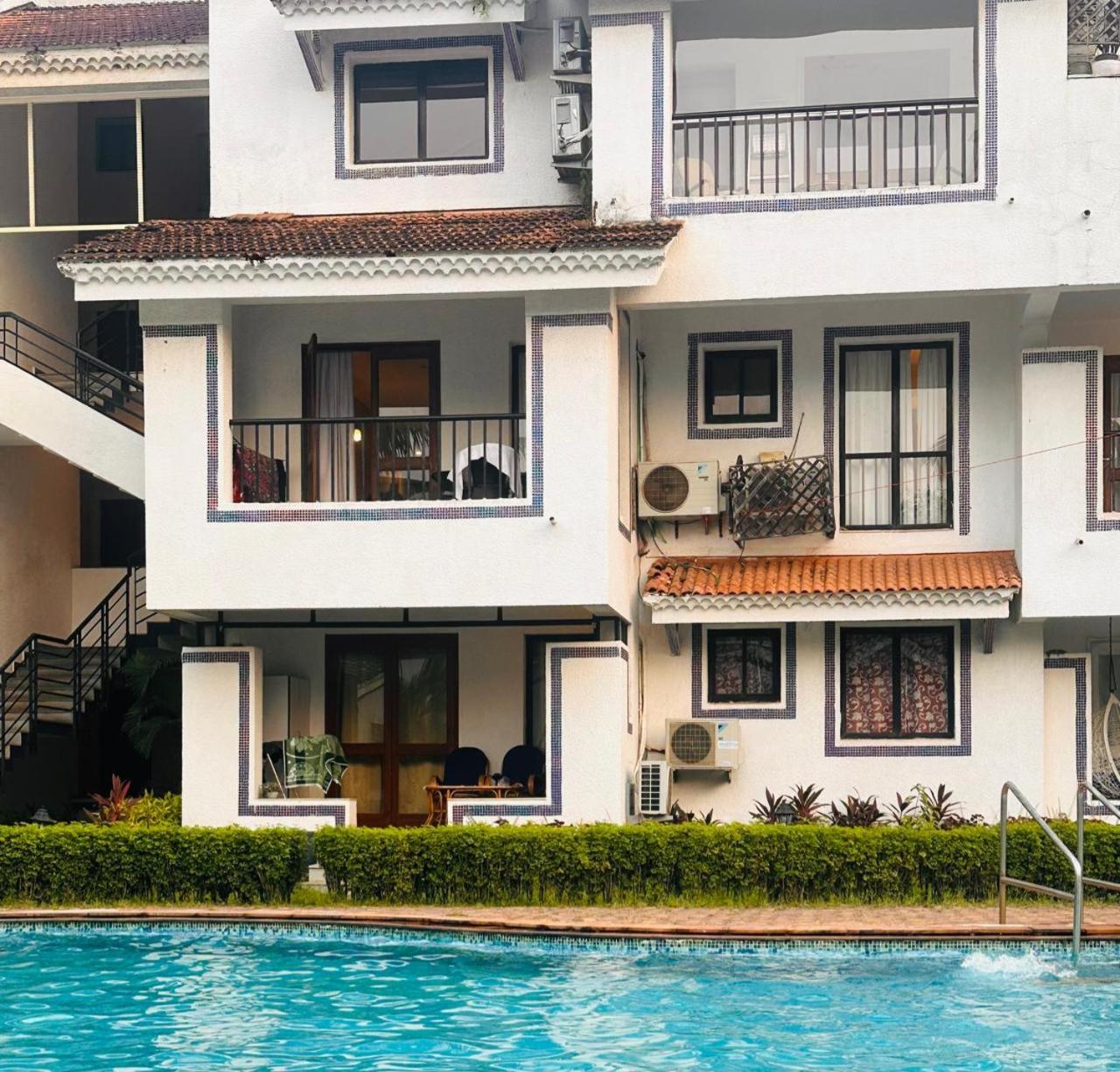 Riviera Hermitage Arpora Bagian luar foto